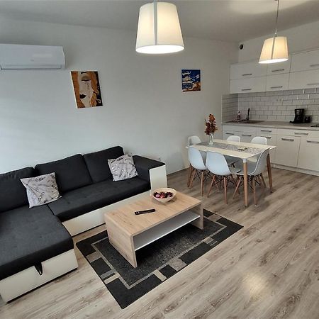 Hatvan Corner Apartments Дебрецен Екстер'єр фото