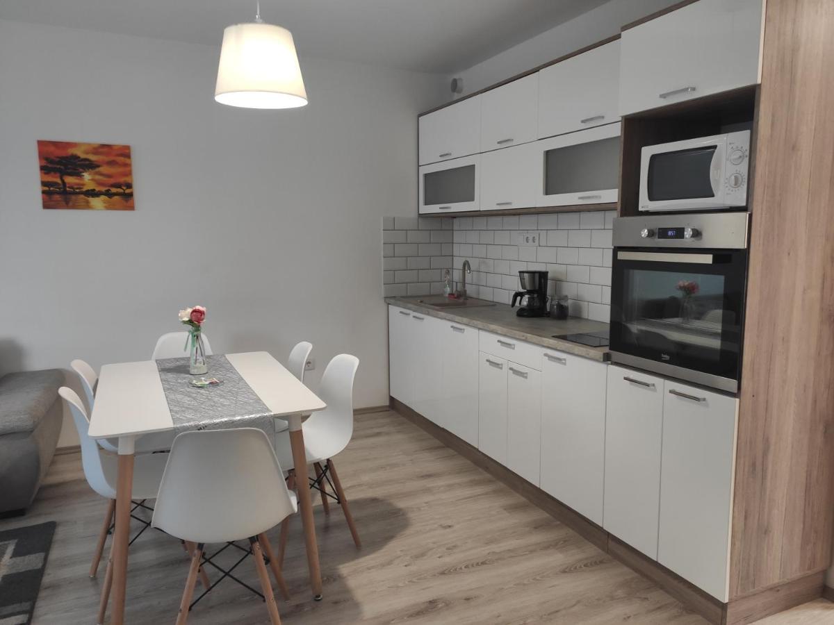 Hatvan Corner Apartments Дебрецен Екстер'єр фото